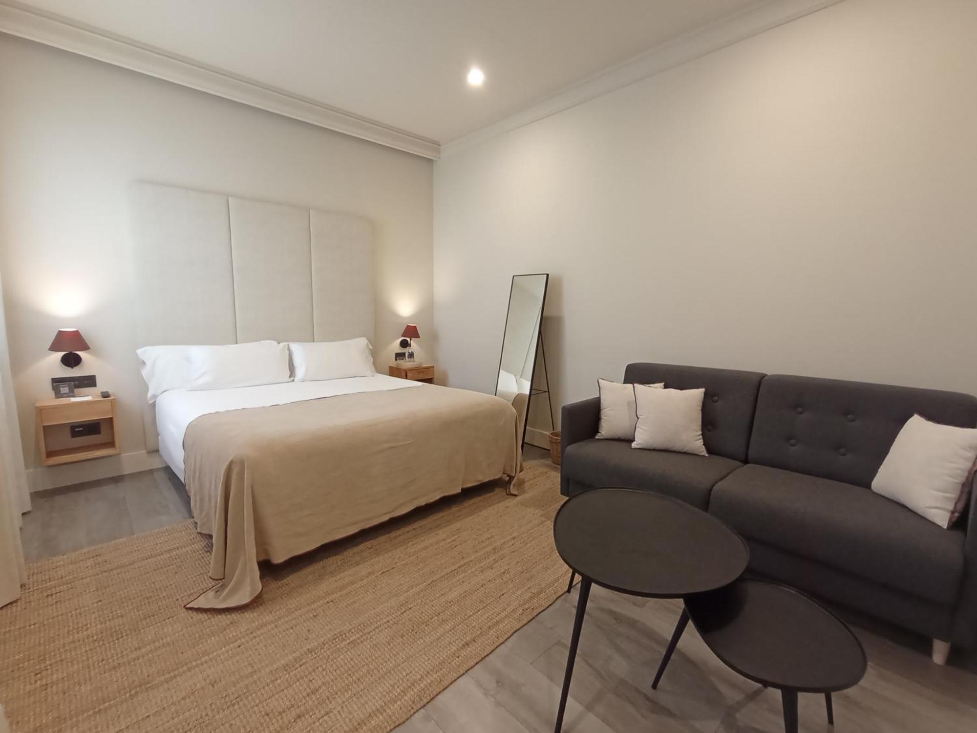Uma Suites Parada Del Marques Sevilla Eksteriør bilde