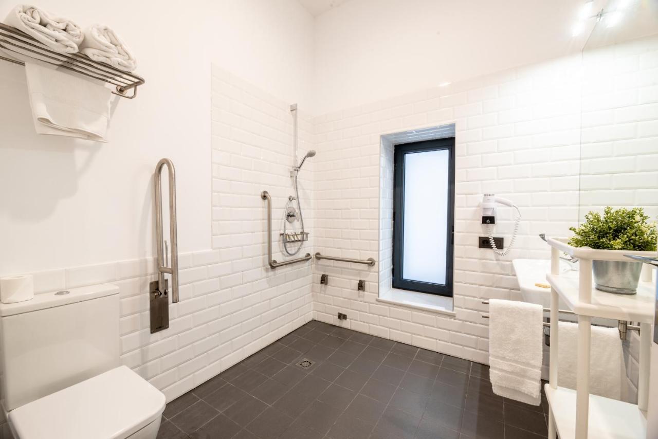 Uma Suites Parada Del Marques Sevilla Eksteriør bilde
